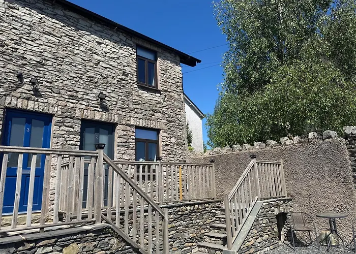 Number Two, Yard 12 كندال